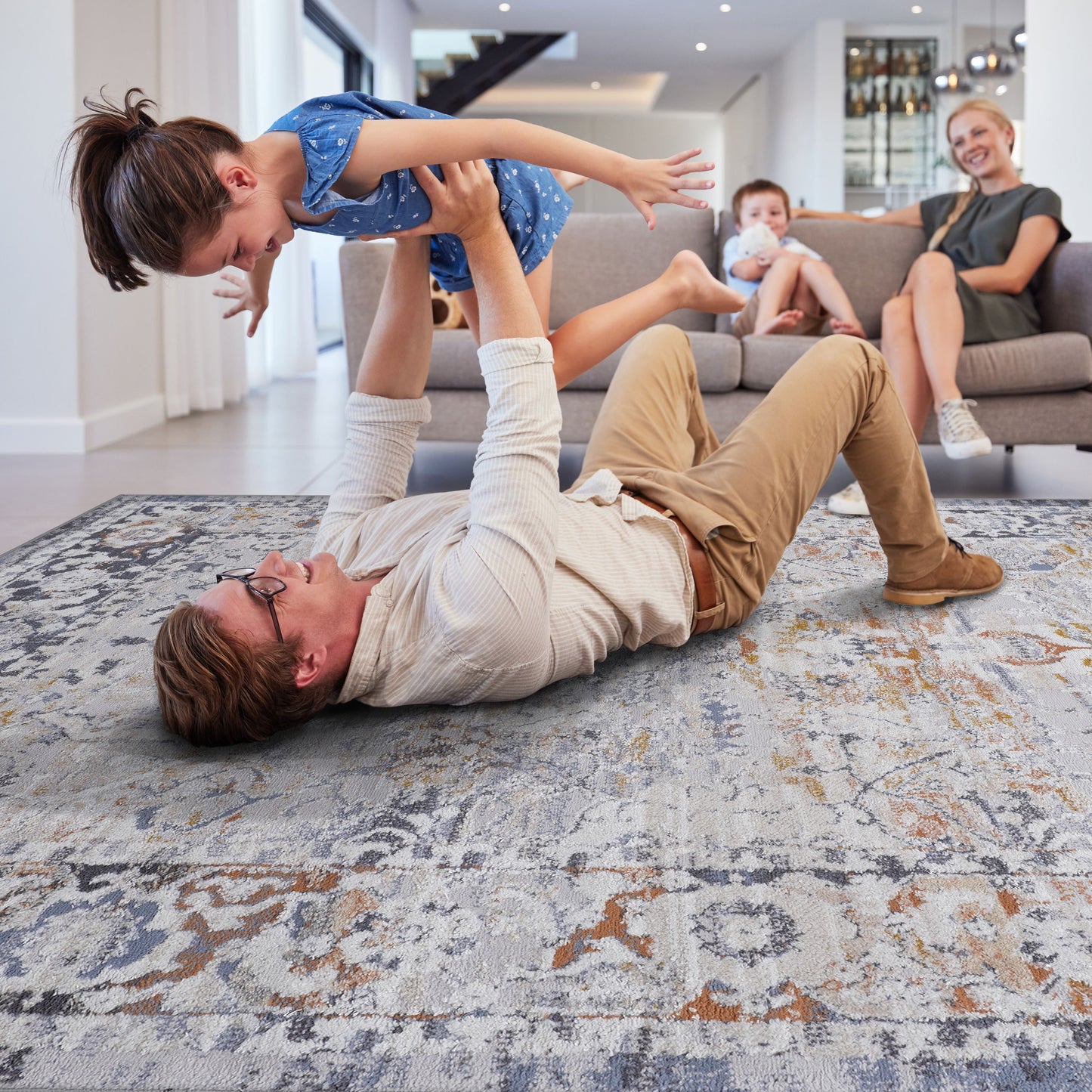 2' x 8' Traditional Non-Shedding Stylish And Stain Resistant Area Rug - Ivory / Gray