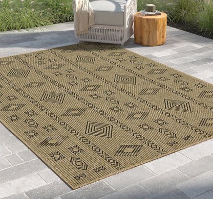 Earth - 7'10" X 10'3" Indoor, Outdoor Area Rug - Natural / Black