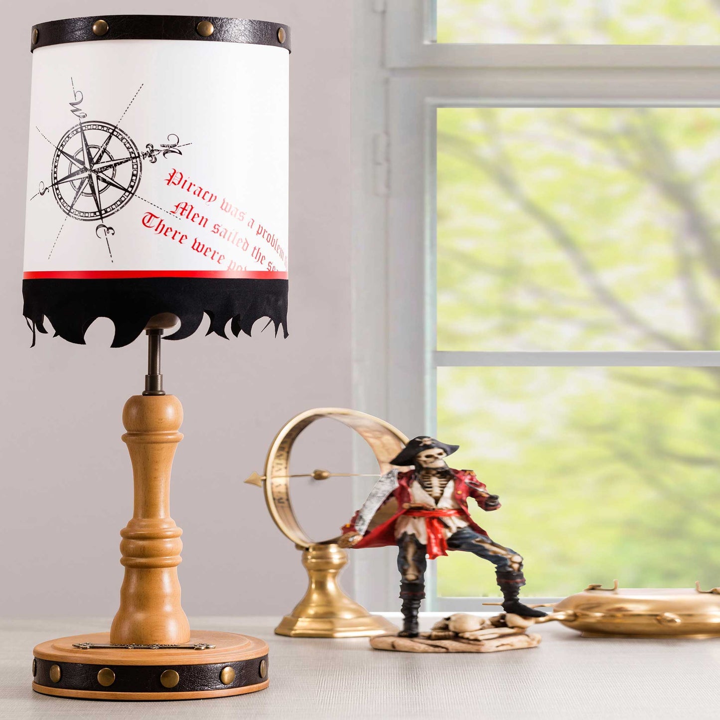 Pirate - Table Lamp - Brown