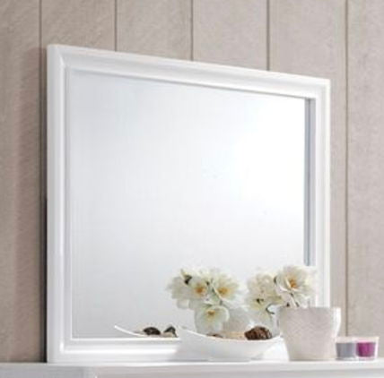 Naima - Minimalist Design Mirror