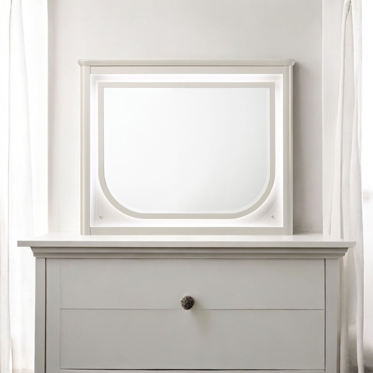 Laveda - Mirror With LED - White