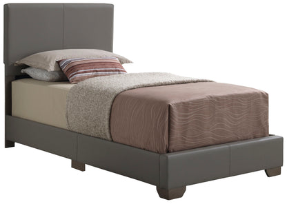 Elegant Platform Bed For Relaxed Spaces